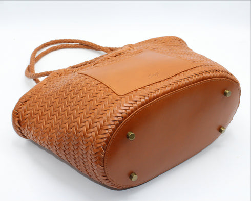 <tc>Celia - Sac en cuir de grain supérieur tressé à la main Couleur caramel</tc>