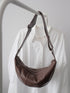 <tc>Bay - Leder Croissant Tasche Deep Taupe</tc>