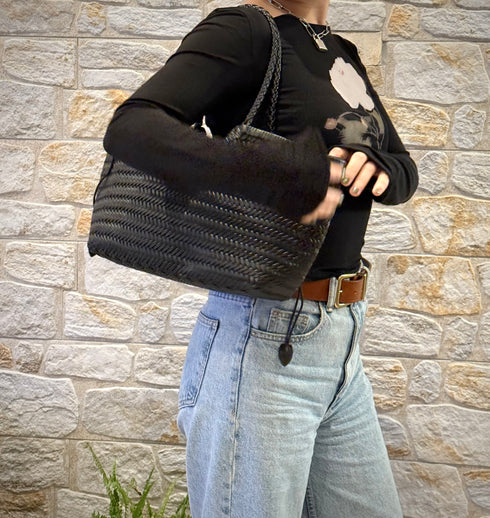 <tc>Carmel - Echtes Leder U-Form handgewebte Tragetasche Schwarz</tc>