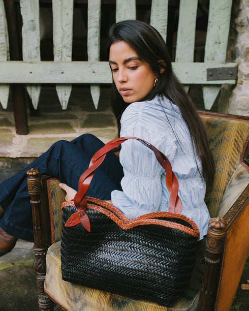 Léafa - Handwoven Artisan Shoulder Bag Brown & Black