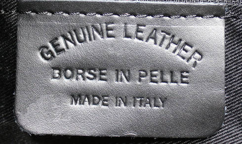 <tc>Juli - Bolso hecho a mano de piel de becerro con tachuelas y cierre metálico</tc>