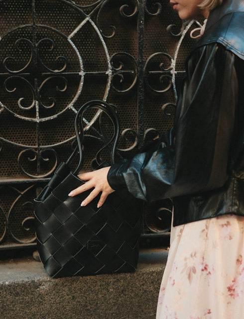 Beth - Handmade Leather V-cut Woven Tote Bag Black