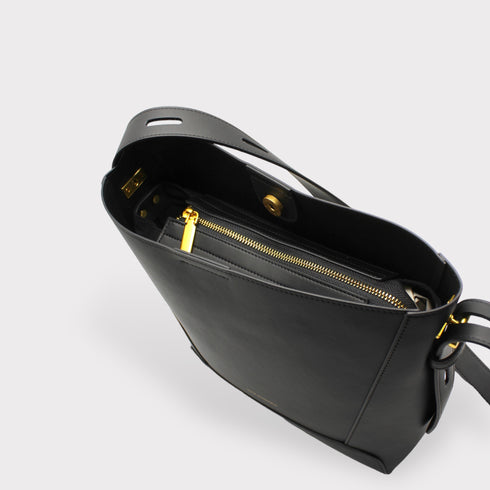 <tc>Oli - Borsa a tracolla midi in pelle di mela Nera</tc>