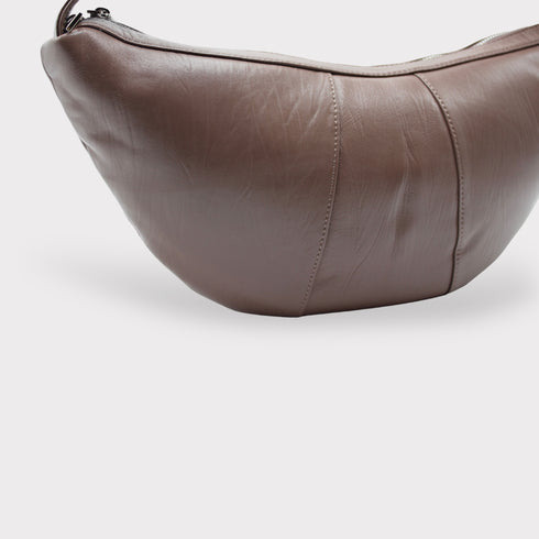 <tc>Bay - Leder Croissant Tasche Deep Taupe</tc>