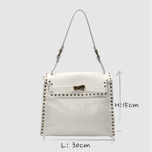 <tc>Juli - Bolso hecho a mano de piel de becerro con tachuelas y cierre metálico</tc>