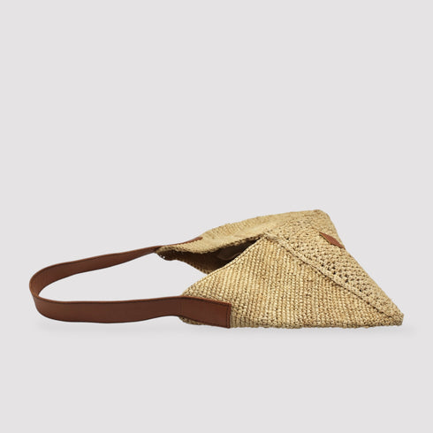 Vanda - Handmade Natural Raffia V-cut Shoulder Bag M