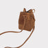 <tc>Emi - Handgefertigte Tasche aus gewebtem Wildleder mit Kordelzug</tc>