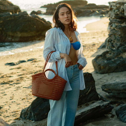 <tc>Celia - Sac en cuir de grain supérieur tressé à la main Couleur caramel</tc>