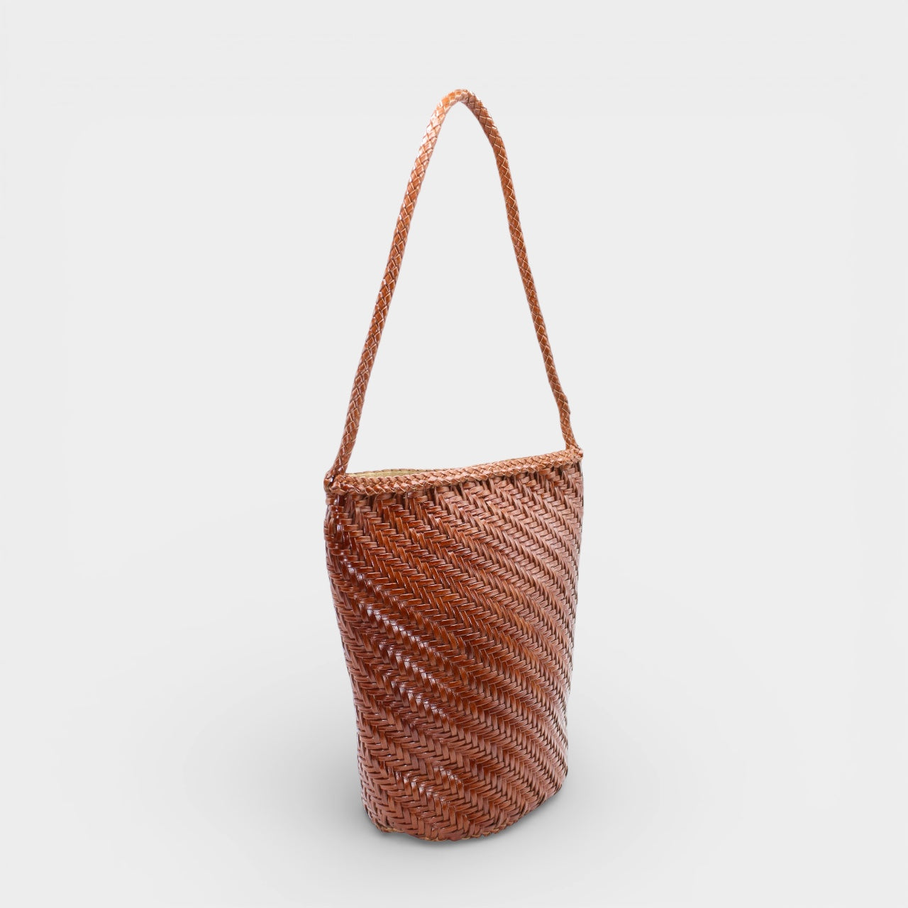 Esmée - Handmade Woven Bucket Shoulder Tote Bag Caramel